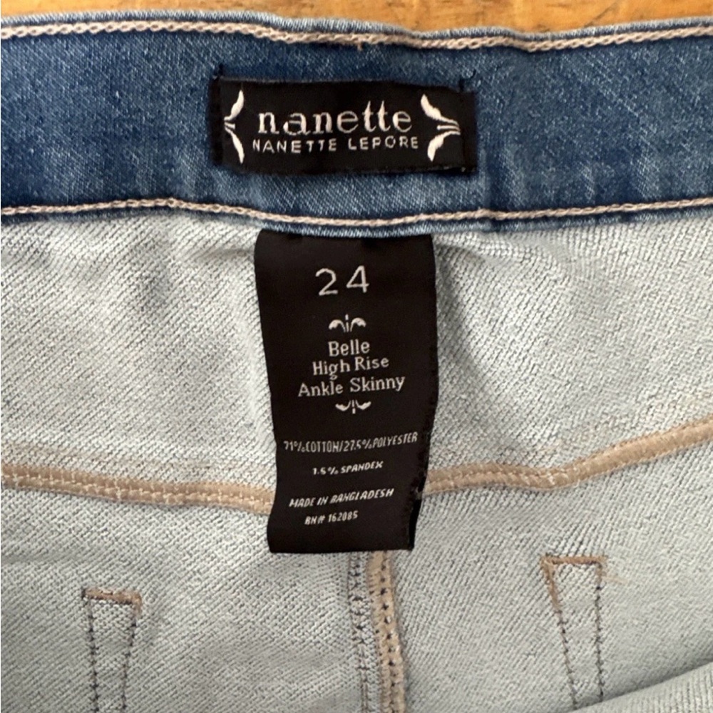 Nanette Lepore Plus Size Jean Shorts New Size 24 Stretchy - Picture 3 of 7